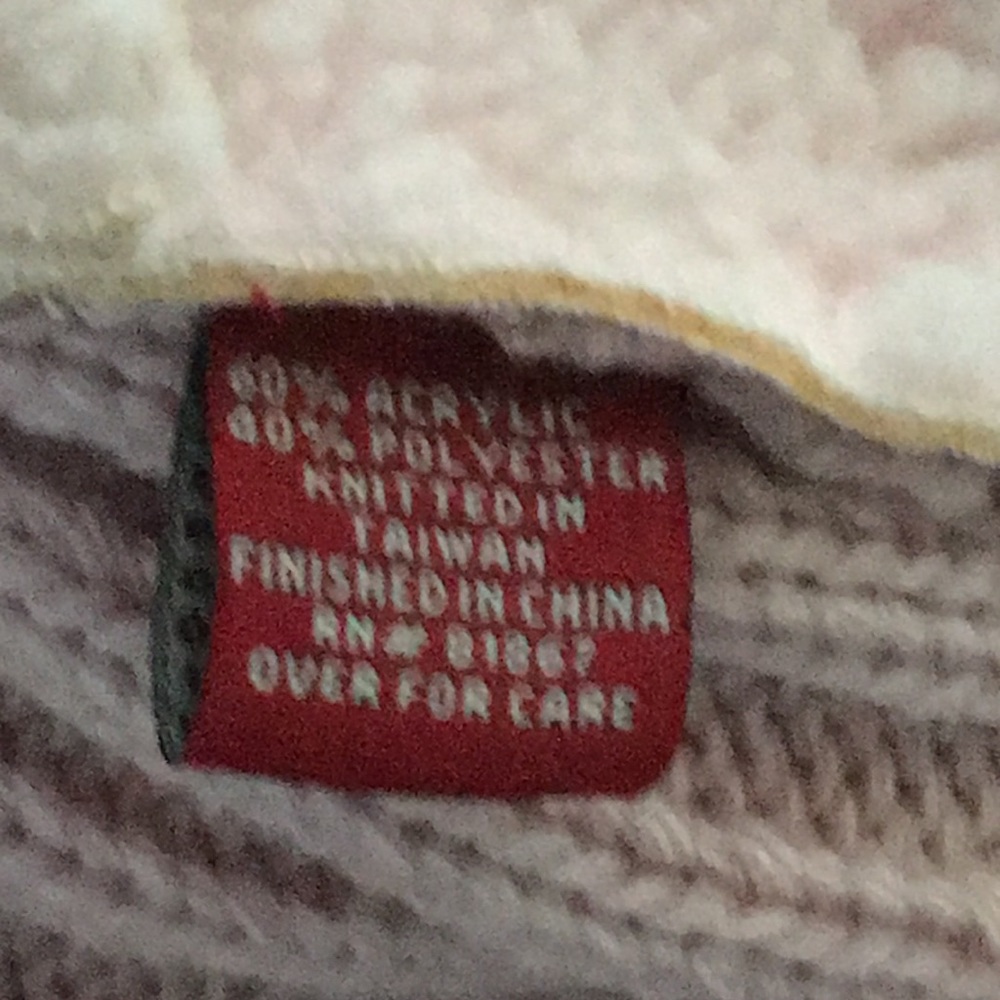 Sweater - Picture 6 of 7